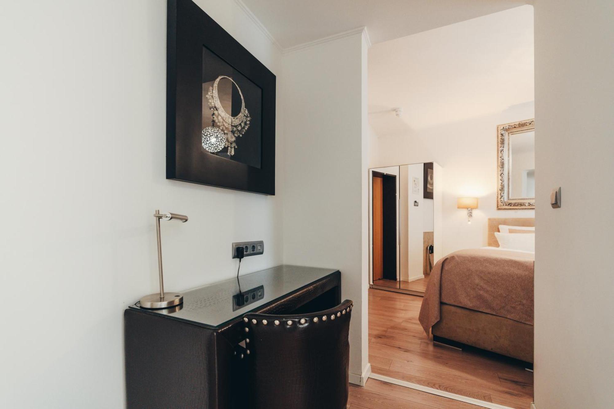 Double Room,1618264290:JPEG